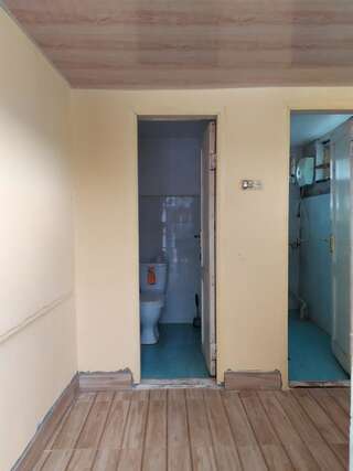 Проживание в семье Homestay in Tatev Татев Семейный номер с общей ванной комнатой-2