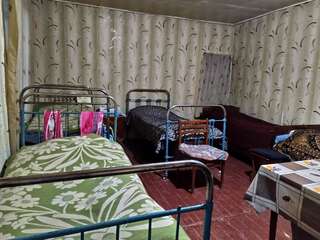 Проживание в семье Homestay in Tatev Татев Семейный номер с общей ванной комнатой-4