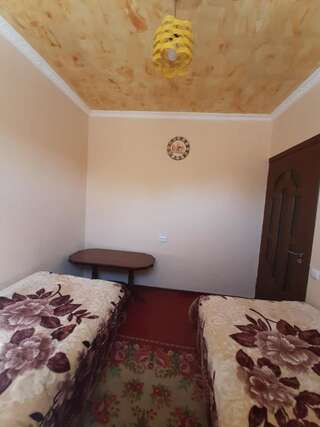 Проживание в семье Homestay in Tatev Татев Бюджетный двухместный номер с 2 отдельными кроватями-17
